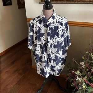 Russ Navy and White Floral Blouse
